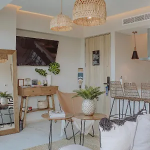 https://maritima-golf-new-apartment-private-beach-access.hotelspuertovallarta.org
